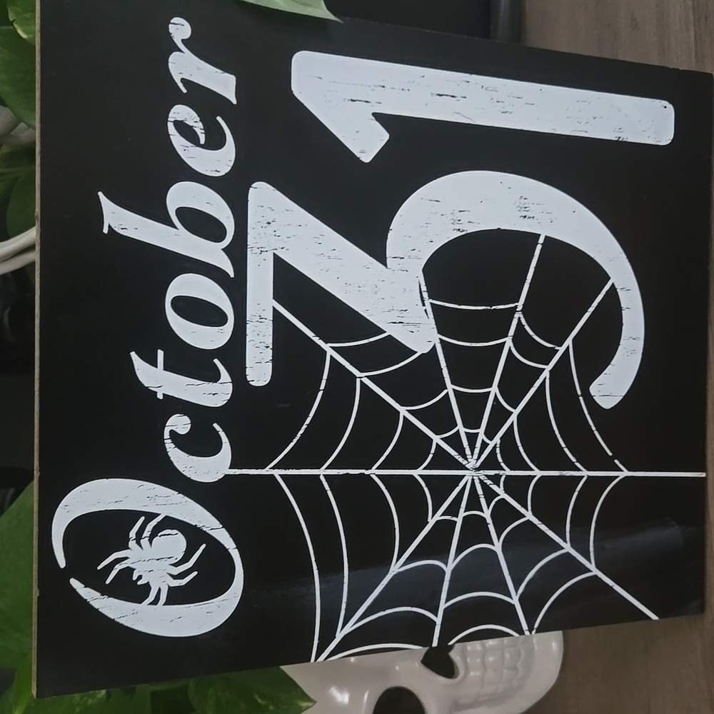 Halloween October 31 Sign - Picture 5 of 7